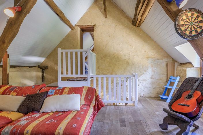 Image No.6-4 Bed House for sale