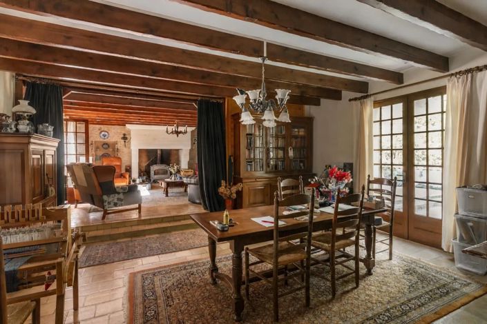 Image No.5-5 Bed House for sale