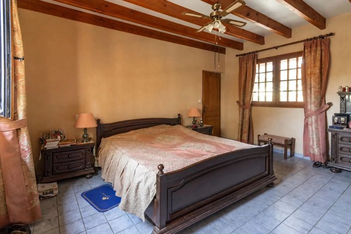 Image No.7-5 Bed House for sale