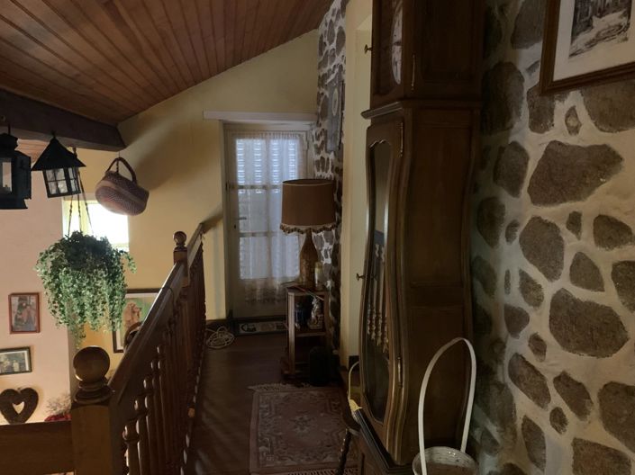 Image No.9-4 Bed House for sale