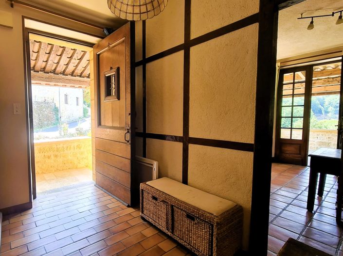 Image No.11-3 Bed House for sale