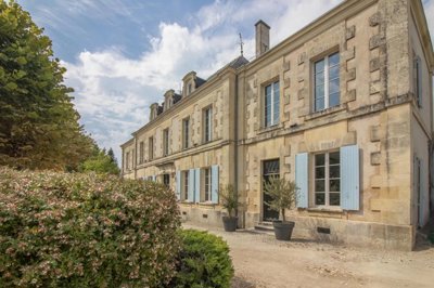 1 - Saint-Jean-d'Angély, House