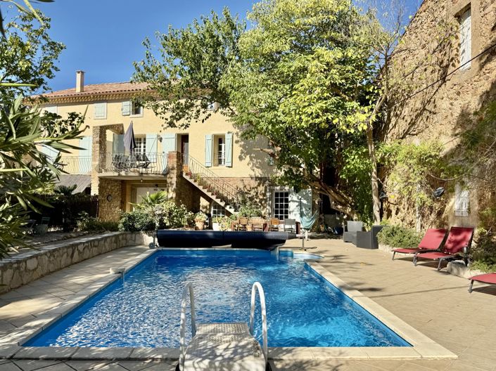Image No.1-4 Bed House for sale