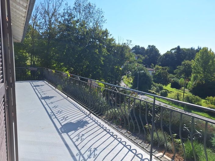 Image No.3-Maison de 4 chambres à vendre à Charroux