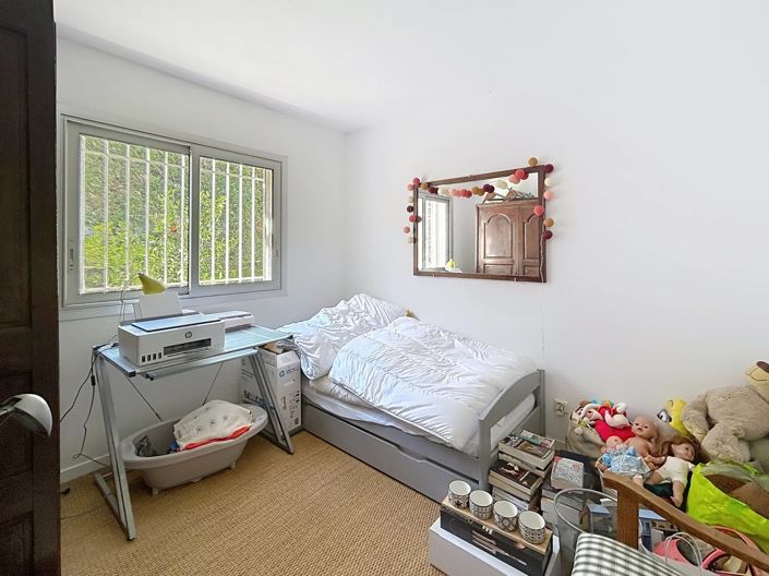 Image No.13-5 Bed House for sale