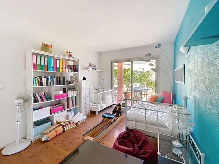 Image No.15-5 Bed House for sale