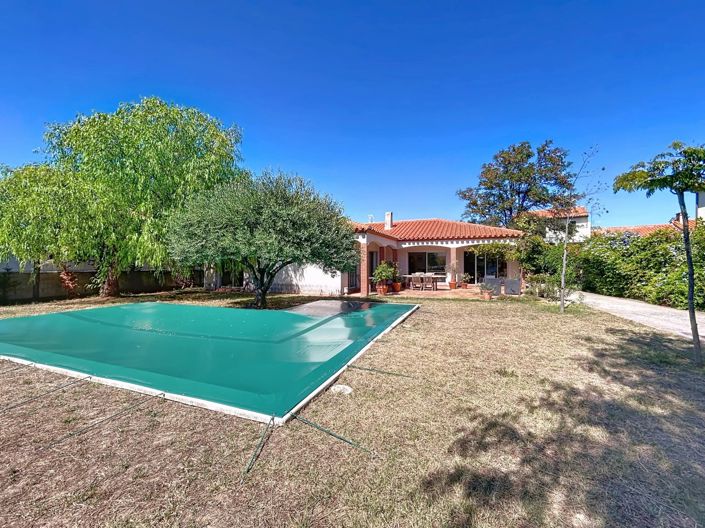 Image No.4-5 Bed House for sale