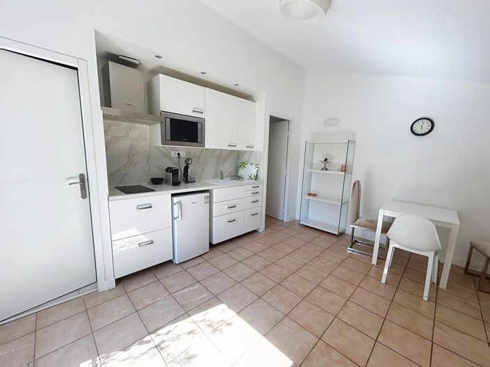 Image No.11-5 Bed House for sale