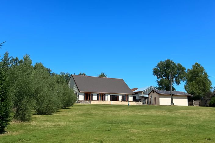 Image No.1-4 Bed House for sale