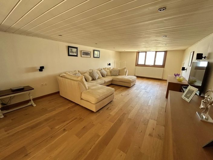 Image No.4-4 Bed House for sale