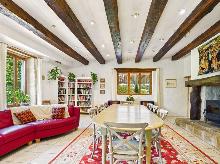 Image No.7-5 Bed House for sale