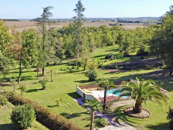 Image No.12-6 Bed House for sale