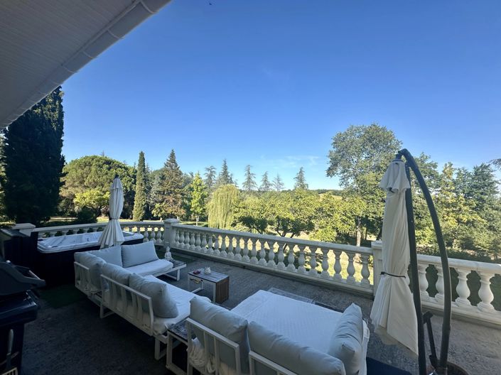 Image No.2-6 Bed House for sale