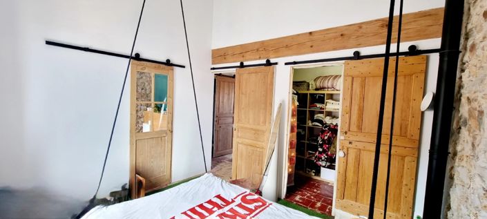 Image No.7-4 Bed Village House for sale