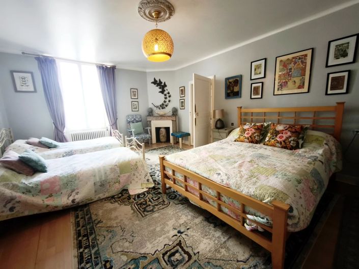 Image No.12-7 Bed House for sale