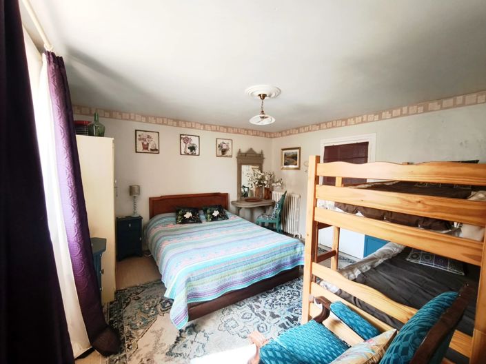 Image No.10-7 Bed House for sale