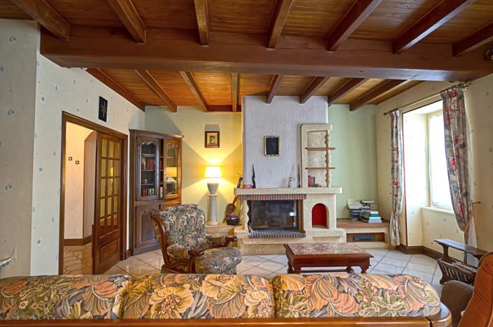 Image No.4-Ferme de 4 chambres à vendre à Villefagnan