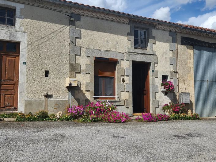 Image No.1-Maison de 1 chambre à vendre à Bussiere-Poitevine