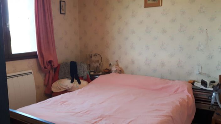 Image No.8-1 Bed House for sale