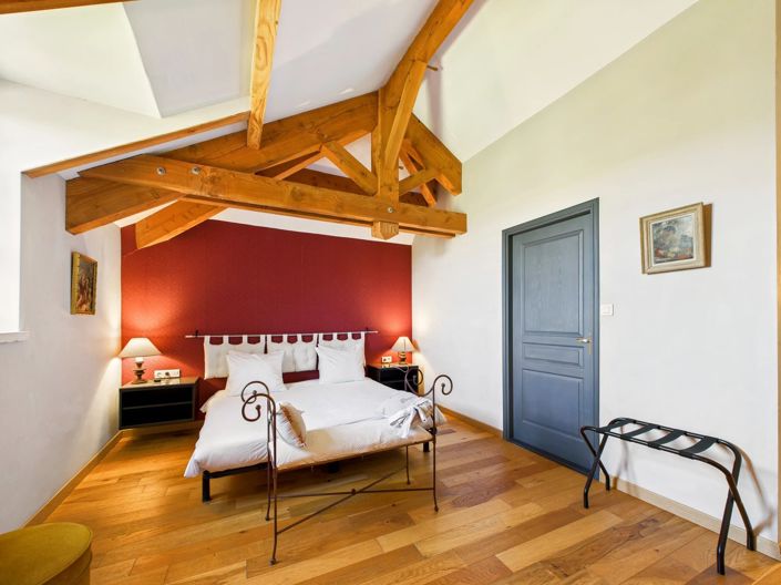 Image No.11-8 Bed House for sale
