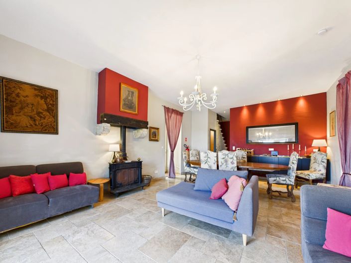 Image No.3-8 Bed House for sale