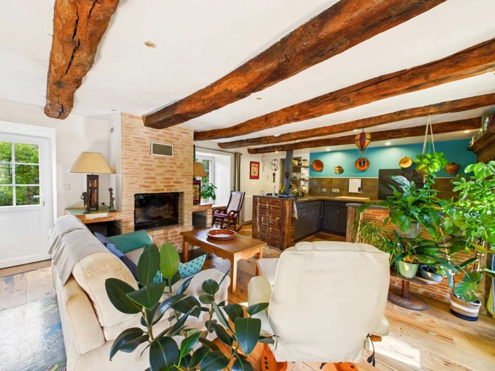 Image No.6-7 Bed House for sale