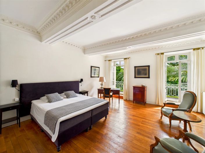 Image No.7-11 Bed House for sale