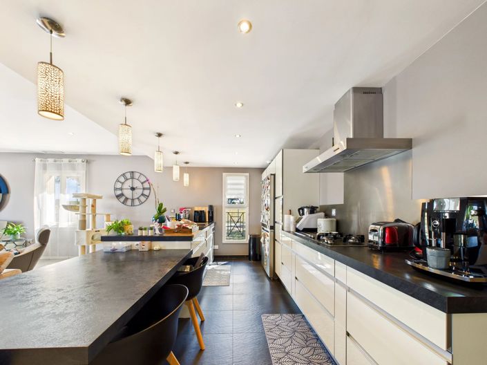 Image No.4-4 Bed House for sale