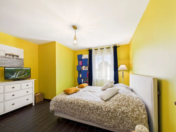 Image No.9-4 Bed House for sale