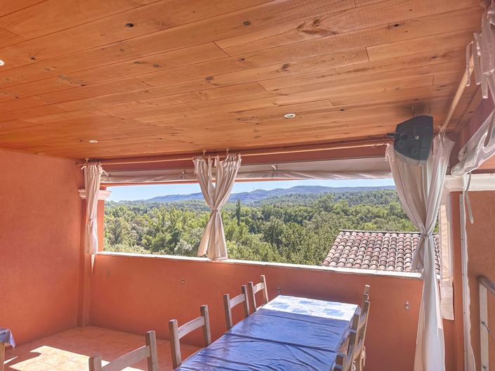 Image No.8-8 Bed House for sale