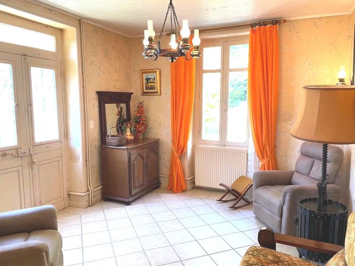 Image No.5-6 Bed House for sale