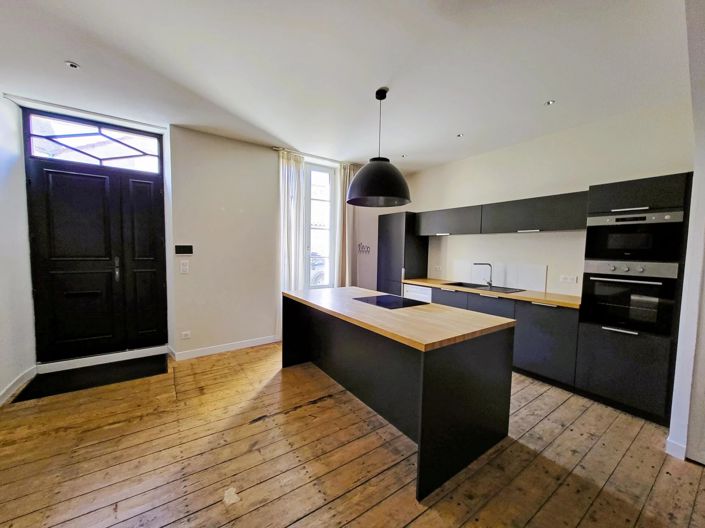 Image No.3-5 Bed House for sale