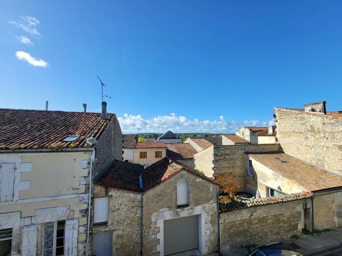 Image No.9-5 Bed House for sale