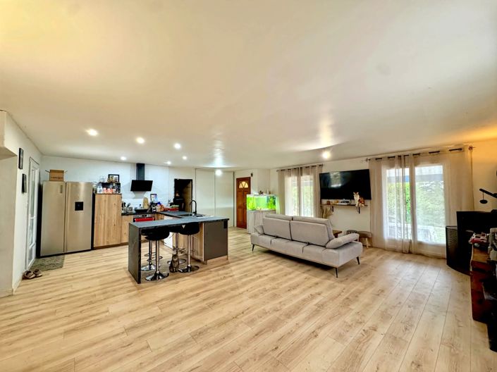 Image No.3-3 Bed House for sale