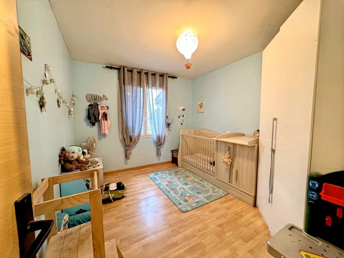Image No.8-3 Bed House for sale