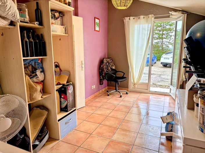 Image No.9-3 Bed House for sale