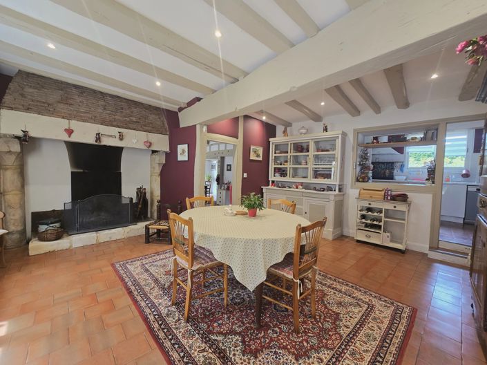 Image No.3-4 Bed House for sale