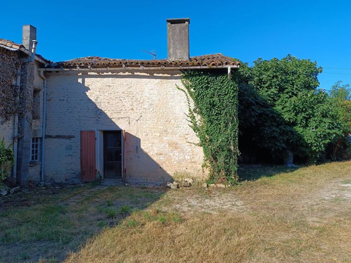 Image No.11-Maison de village de 3 chambres à vendre à Villefagnan