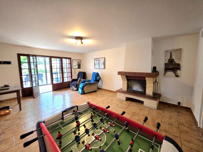 Image No.14-7 Bed House for sale