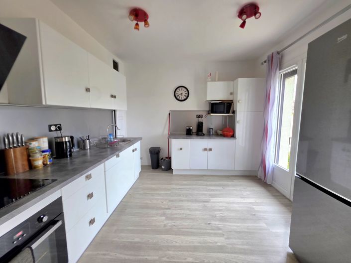 Image No.5-7 Bed House for sale