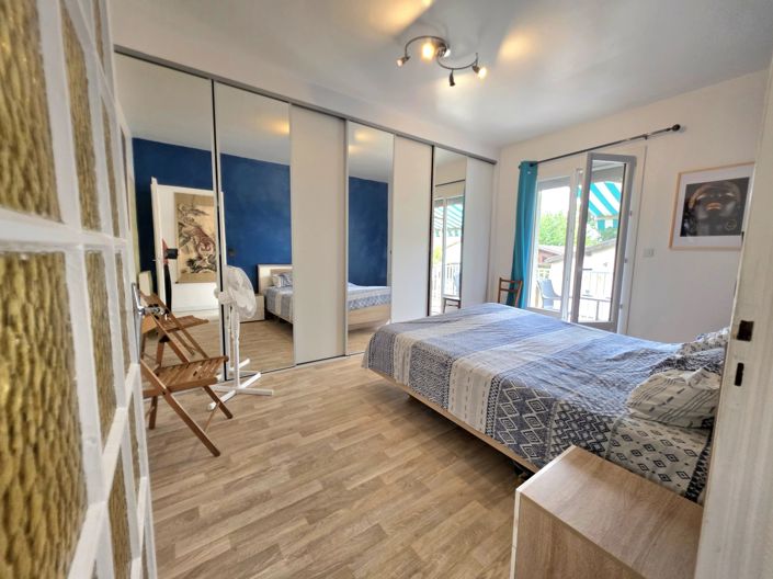 Image No.6-7 Bed House for sale