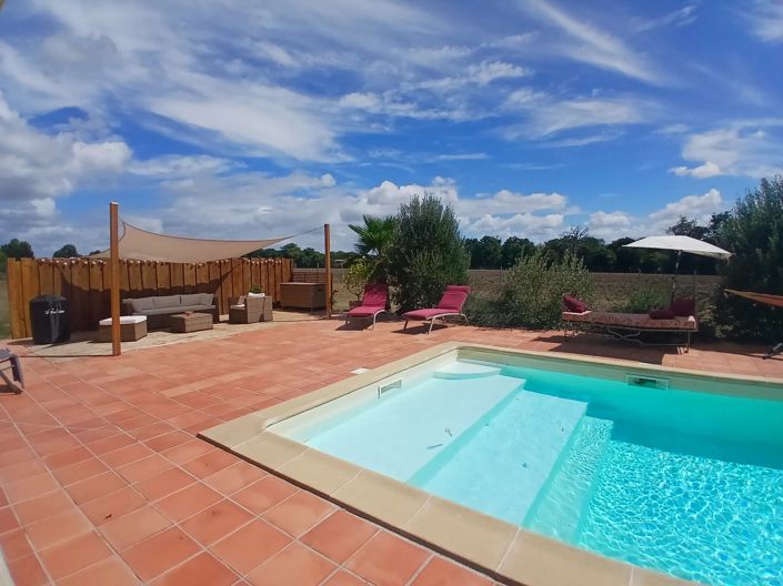 Image No.13-6 Bed House for sale