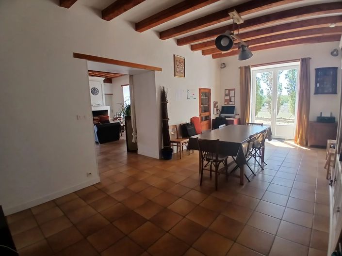 Image No.7-6 Bed House for sale