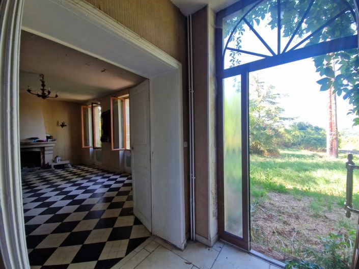 Image No.9-5 Bed Farmhouse for sale