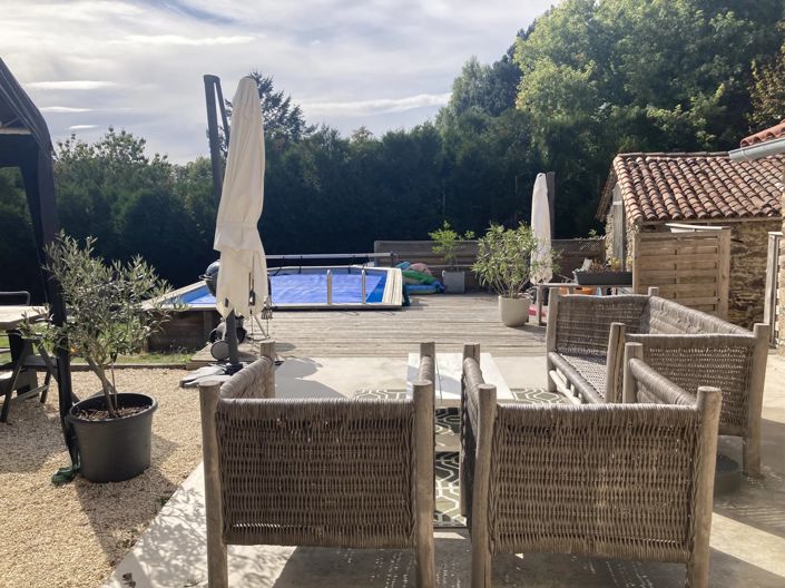 Image No.11-7 Bed House for sale