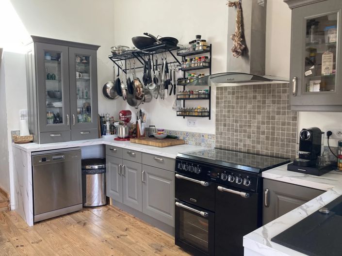 Image No.12-7 Bed House for sale