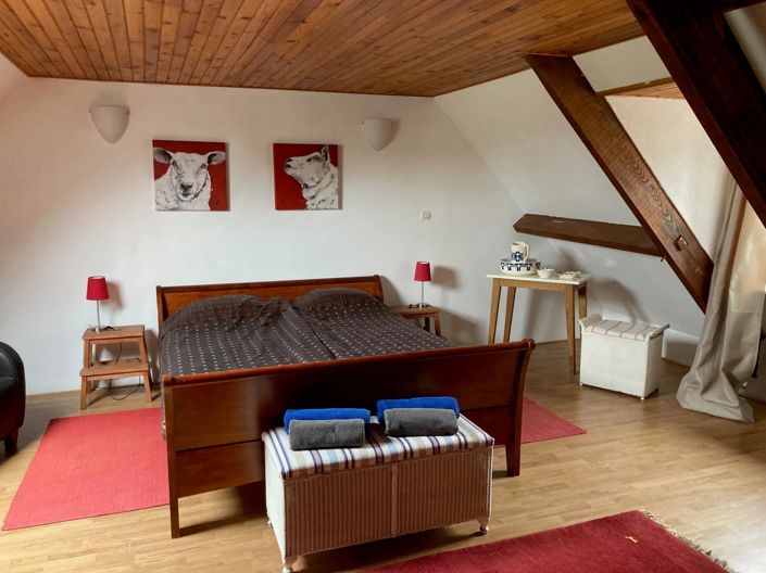 Image No.7-5 Bed House for sale