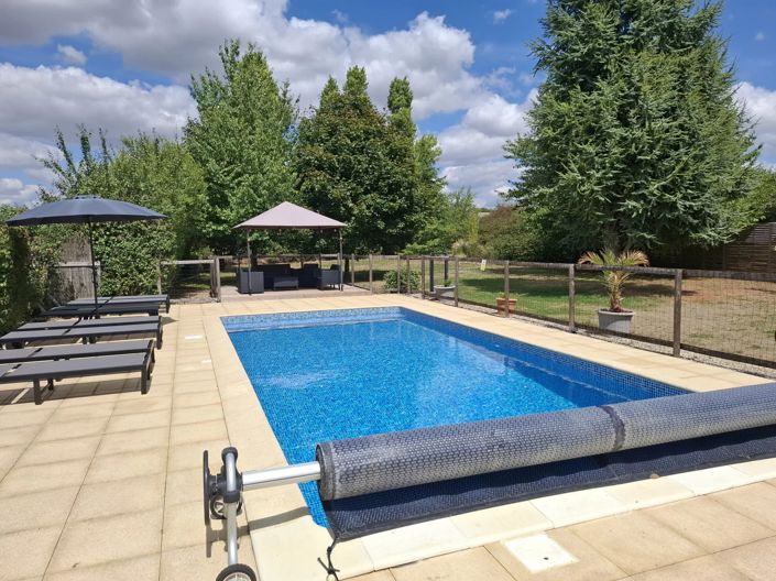 Image No.2-7 Bed Village House for sale