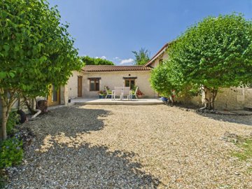 19822358bd90b2d2f55cc6b87acebad8b27a1a93db192