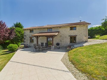 33275f49075223684e911b4892b379c00125b8cc6e192